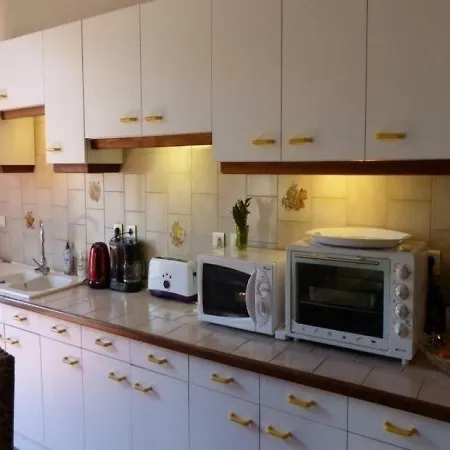 Apartment Sarrant - 4 Pers, 80 M2, 3/2 Sarrant